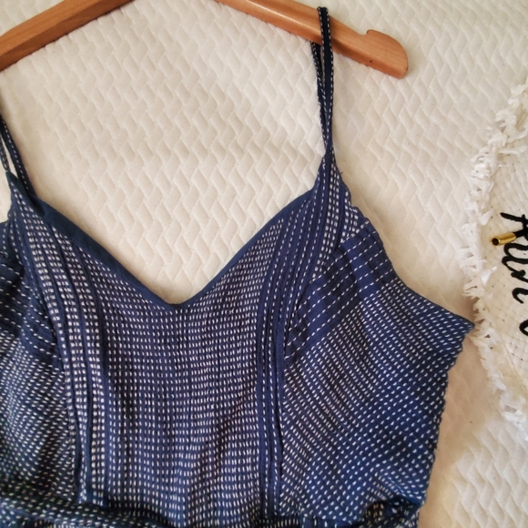 Express lined gauzy textured romper M - Picture 2 of 4